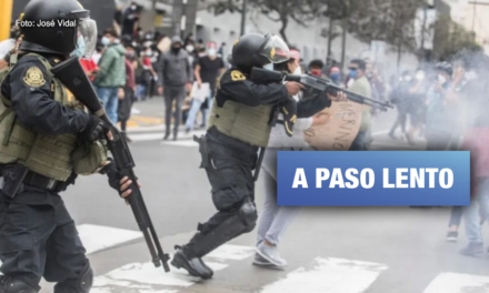 Reforma policial y reparación para víctimas de la represión avanzan con retraso y sin rumbo