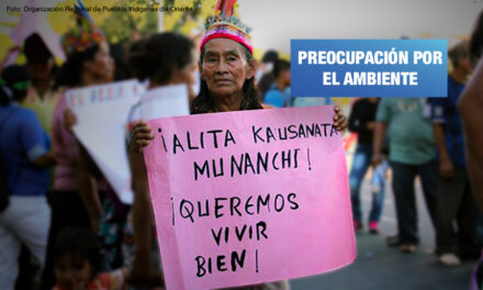 Pueblos indígenas de Loreto logran compromiso ambiental de candidato